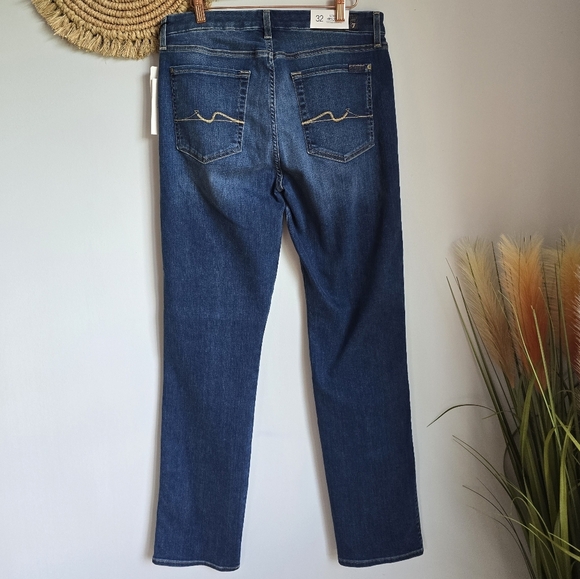7 For All Mankind, New, Kimmie Straight Form Fitted Distressed Jeans, Size 32 - Picture 5 of 13